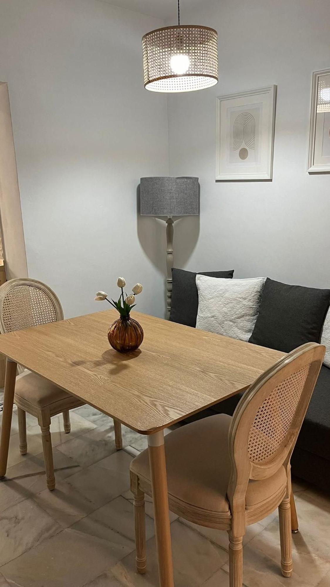 Apartamento En Casco Antiguo - Plaza De La Gavidia Seville Exterior photo